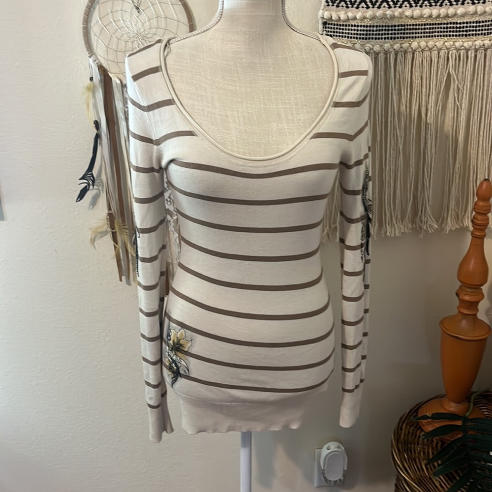 Guess Long Sleeved Knit Top/ Cream and Tan Striped Top/ Size Large
